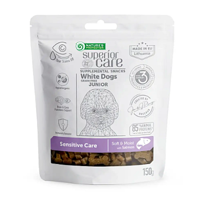 Беззернові ласощі з лососем для юніорів усіх порід Nature's Protection Superior Care White Dogs Sensitive Care