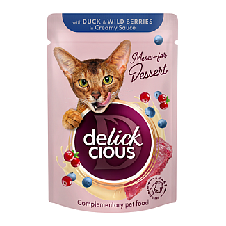 Додатковий консервований корм для дорослих котів DELICKCIOUS™  "Пластівці з качкою та лісовими ягодами у вершковому соусі", 80 г