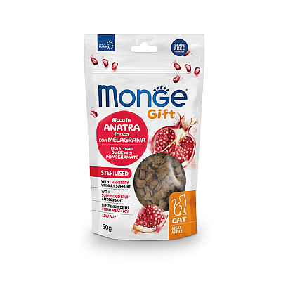 Лакомство для кошек Monge Gift Cat Sterilised утка с гранатом